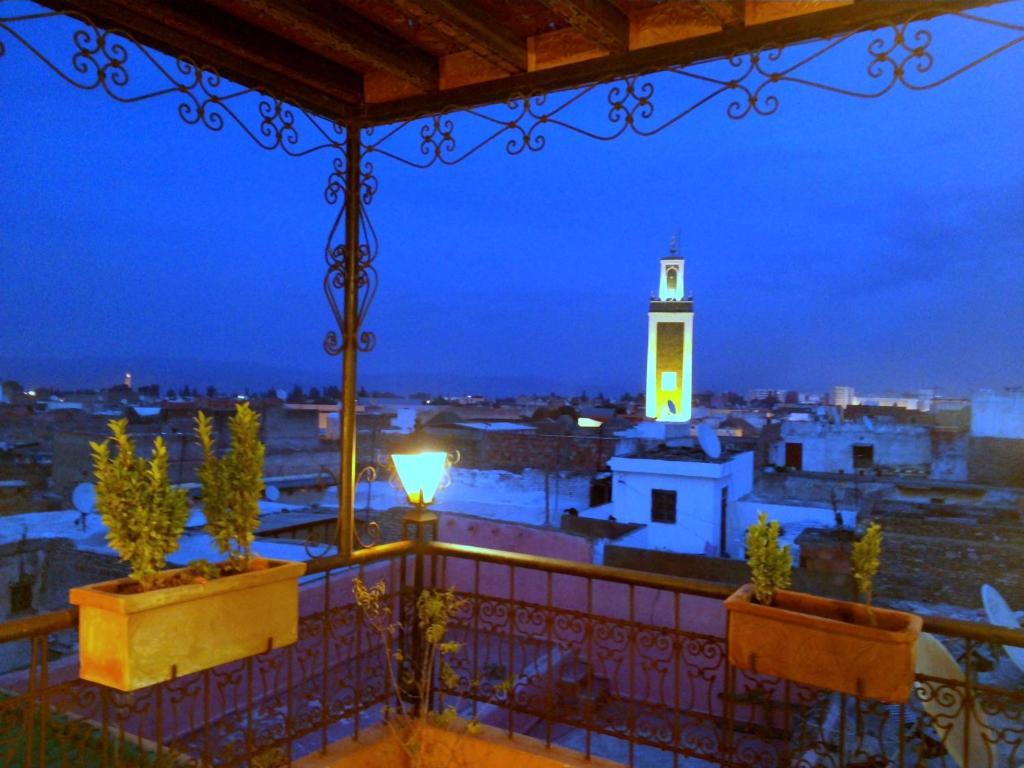 Riad Benchekroun Meknes Luaran gambar